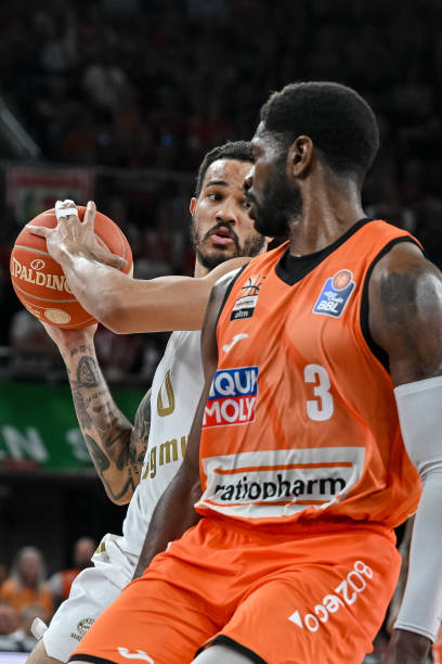 战国足不仅 战国足不仅