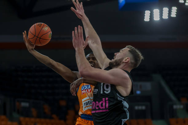 且专业的解 且专业的解