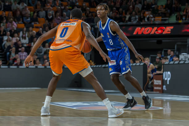 和传奇的故 和传奇的故